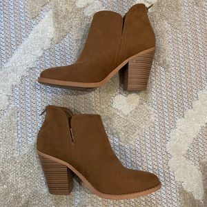 NWOT Women’s Esprit Tan Ankle Booties - Size 8.5